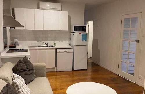 Sorrento Cottage | Sorrento Beach Cottages #1 - 1 NIGHT FREE!* - Gorgeous beach cottage, 2 min walk to Sorrento village