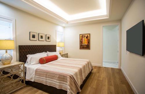 Naples Park House | Sorrento Vacation Rental Cabana