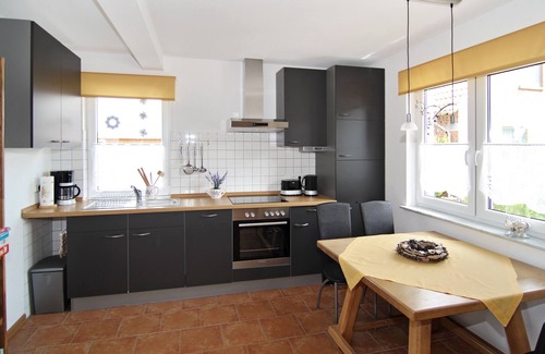 Pruchten House | "Söt`Hafenhus" at the idyllic, small harbor, with a wide view of Bodden meadows