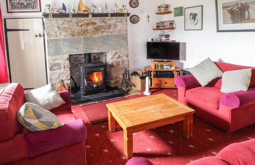 Achill Sound Cottage | SOUND COTTAGE, pet friendly in Achill Island, County Mayo
