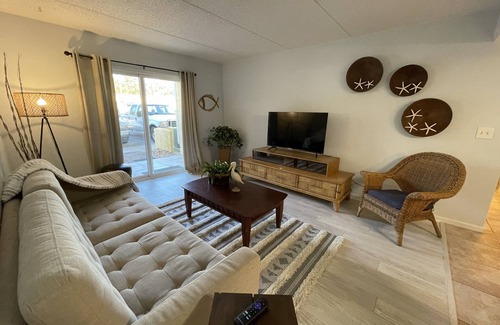 Mary Esther Condo | Soundside Retreat by the sound