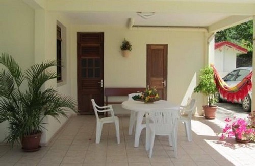 Sainte-Anne Apartment | Source Claire Villa in quiet, ventilated and friendly