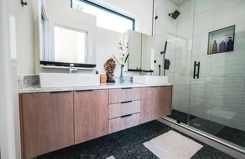 Galindo House | South Austin 5 Bedroom Home with Heated Pool and Gym. Perfect Location!