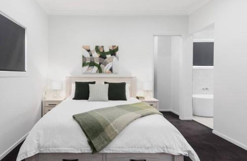 Shell Cove House | South Beach Escape - Sensational Shell Cove Living
