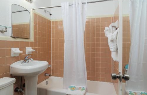 Cocoa Beach Hotel | South Beach Inn - Cocoa Beach