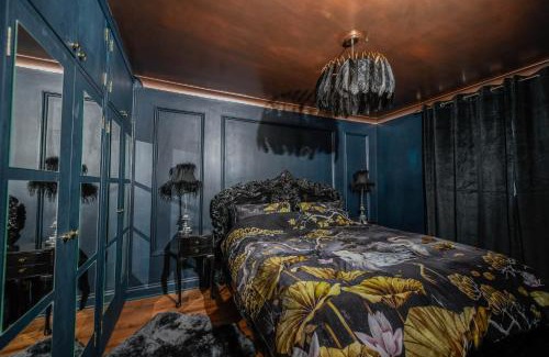 Felpham Apartment | South coast boudoir
