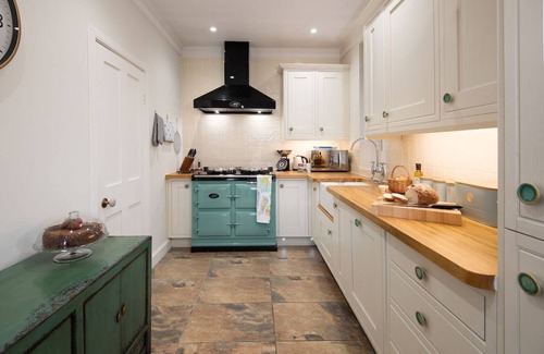 Belford Cottage | SOUTH LODGE, Warenford near Belford - sleeps 6 in 4 bedrooms