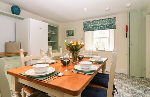 Alford Cottage | SOUTH MAINS COTTAGE - CRAIGIEVAR CASTLE in Alford, Aberdeenshire
