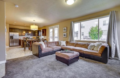 South Salt Lake House | South Salt Lake Home with Hot Tub 7 Mi to Downtown