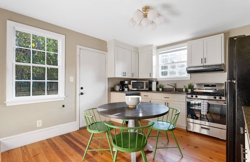 Cannonborough Elliotborough Cottage | Southard Cottage: Charleston Living Redefined