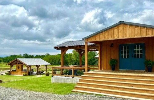 Talihina Cabin | Southern Comfort 2-bedroom cabin in beautiful Talihina , OK with WiFi, AC