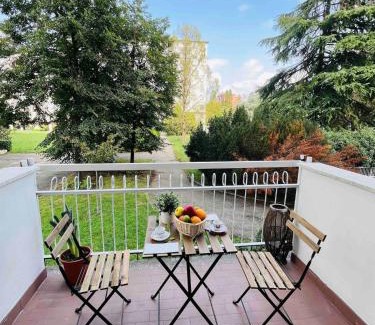 Forze Armate - Sella Nuova Apartment | Southern Milan M1 Red line metro 20 min to city center