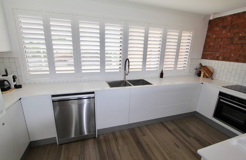 Port Elliot Apartment | Southern Sands Coastal Getaway: Your Front Row Seat to Knight Beach's Horizon