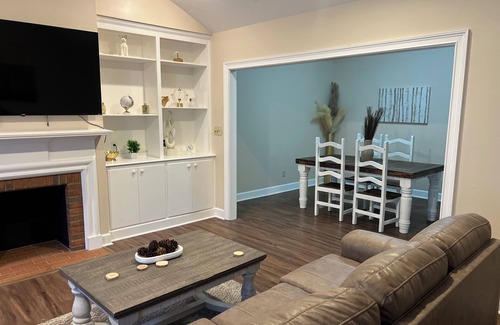 Albany Apartment | Southern Serenity Cozy 2-bedroom apartment in peaceful