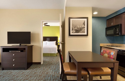 Biggar House | Southwest FL Getaway! Comfy Unit w Kitchen