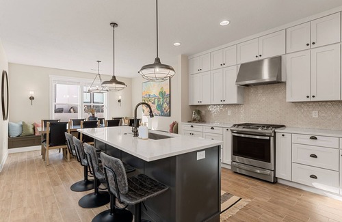 St. George House | Southwest Getaway: Desert Color Lagoon + Beaches