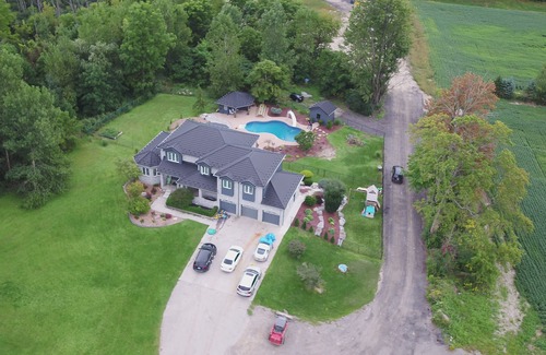 Middlesex Centre House | SOUTHWEST SUBURB PARADISE