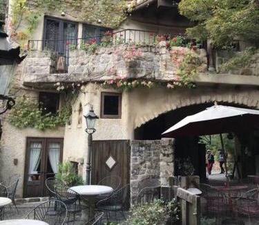 Kikugawa Apartment | SOZENSYA 駅、高速インターに近い新築日本家屋です。庭が広く、BBQも楽しめます。