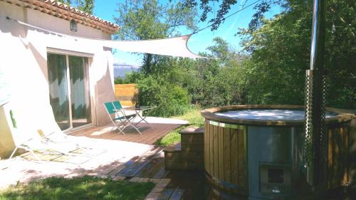 Meyreuil House | Spa Cabanon de Charme - Le Garagaï