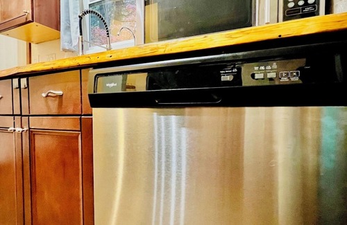 Sudden Valley House | SPA ESCAPE IN THE VALLEY!