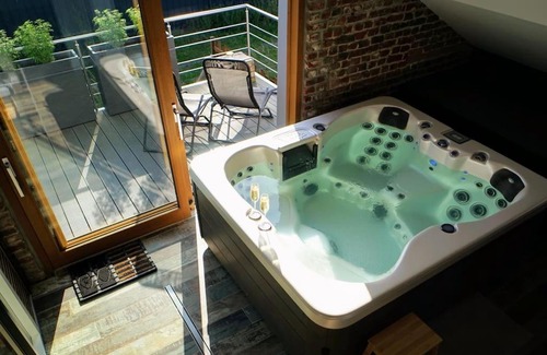 Bois-Grenier Apartment | Spa privatif à la ferme - Haut de gamme - Atypique