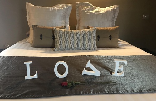Hepburn House | Spa Suites at Raven