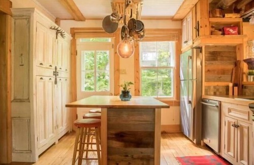 Mont-Tremblant Ski Chalet | Spa & Water access - Chalet Pionnier Tremblant