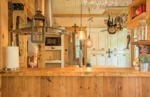 Mont-Tremblant Ski Chalet | Spa & Water access - Chalet Pionnier Tremblant