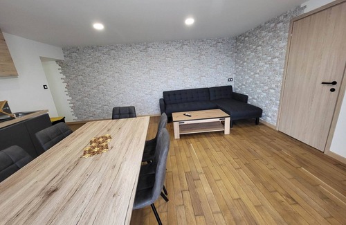 Echenoz-le-Sec Apartment | Spa with whirlpool bath