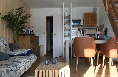 Autrans-Meaudre-en-Vercors Apartment | Spacious duplex in the French Alps with south-facing balcony in a lively village