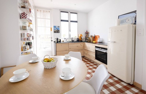 Saint-Michel Apartment | Space and serenity in the heart of Bordeaux