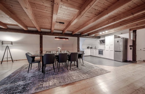 Westerhausen Apartment | Space for travel groups or large families. Quedlinburg and Thale on the doorstep