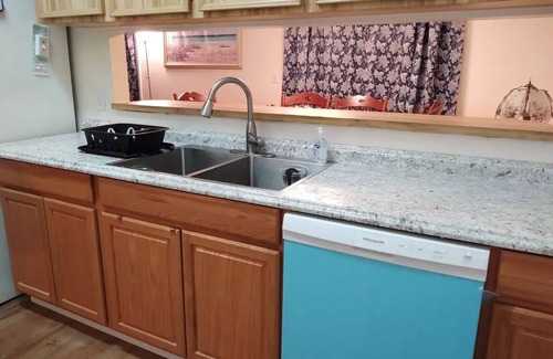 Titusville House | Spacecoast House in Quiet Neighborhood