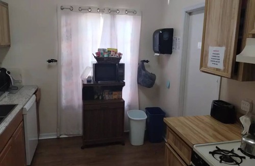 Titusville House | Spacecoast House in Quiet Neighborhood
