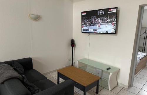 Anzin House | Spacieuse maison avec garage 5 mins valenciennes