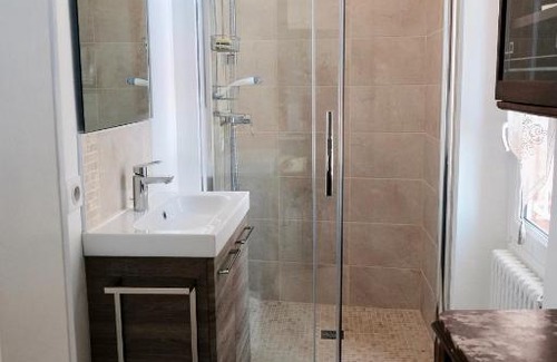 Rabastens Apartment | Spacieux appartement indépendant dans une maison