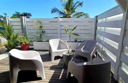 Le Diamant Apartment | Spacieux t2 a 150 mettre de la plage jardin terrasse cheques ANCV acceptés
