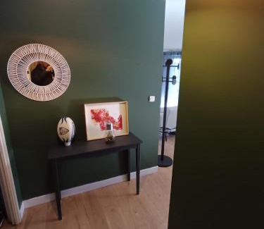 Quartier Croix-Daurade Apartment | Spacieux T3 cosy avec clim et terrasse à Toulouse