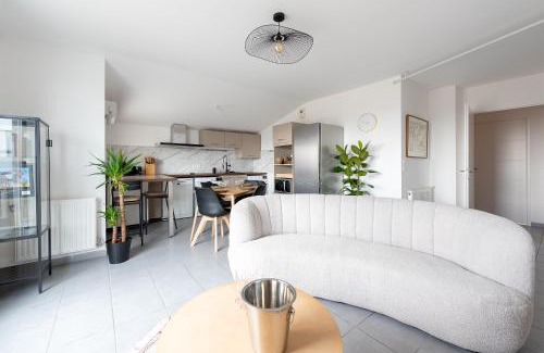 Roseraie Apartment | Spacieux T4 proche centre-ville, Clim et Parking