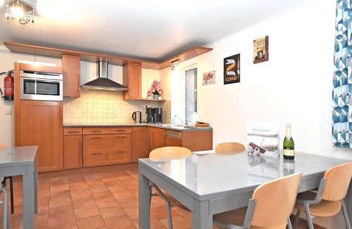 Ober-Waroldern Apartment | Spacious Apartment in Ober-Waroldern with Sauna