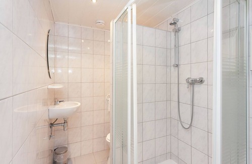 Ober-Waroldern Apartment | Spacious Apartment in Ober-Waroldern with Sauna