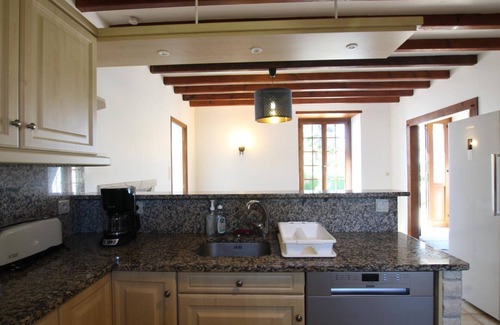 Saint-Brice-de-Landelles Cottage | Spacious Cottage with Spa, Sauna, Game Room, Garden & Nearby Attractions