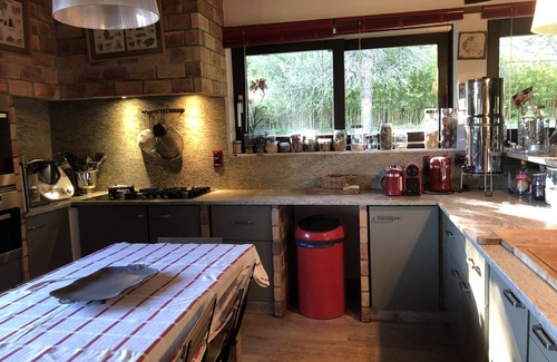Saint-Geours-de-Maremne House | Spacious house in wooded grounds: Swimming pool/Jacuzzi and Tennis court