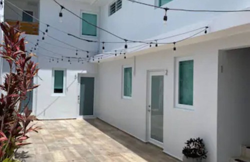 Santurce House | Spacious, 1 Bdr, 1Bth Walk2Beach, Restnt, airport
