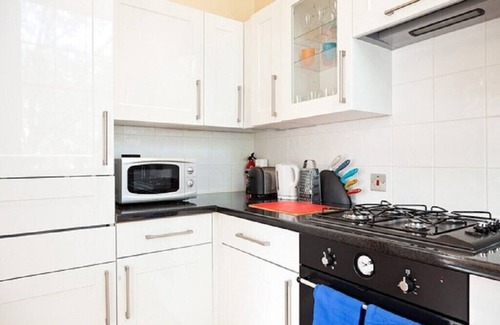 Camden Town Apartment | Spacious 1 bedroom Apt for 5 - Central, Free WIFI