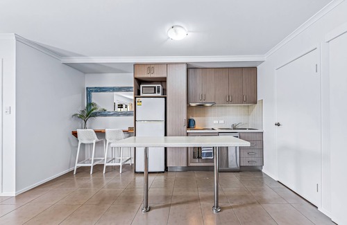 Airlie Beach Apartment | Spacious 1 bedroom apartment located close to all amenities