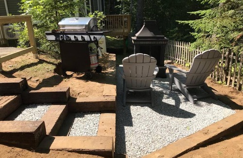 Edgecomb House | Spacious 1 Bedroom Cottage Close to Everything 3