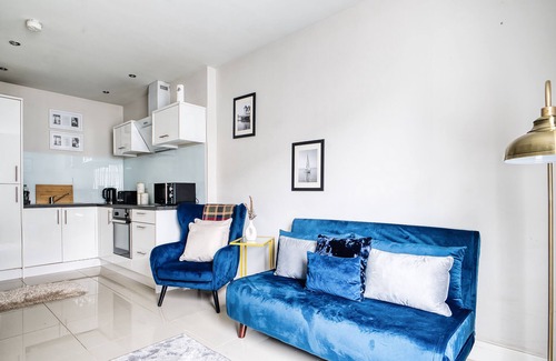 Gabalfa Apartment | Spacious 1 Bedroom Near Hospital