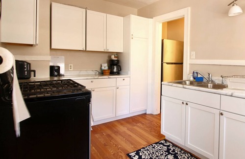 St. Paul Condo | Spacious 1 Bedroom Unit