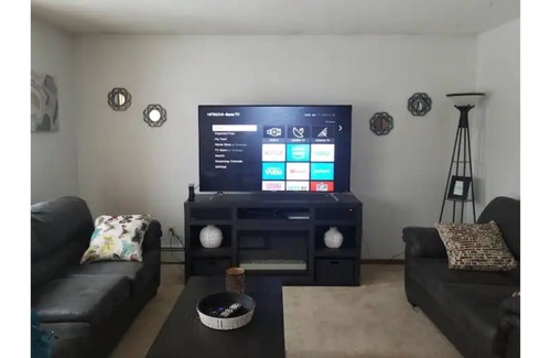 Bismarck Apartment | Spacious 1 BR Apartment located above a Salon.